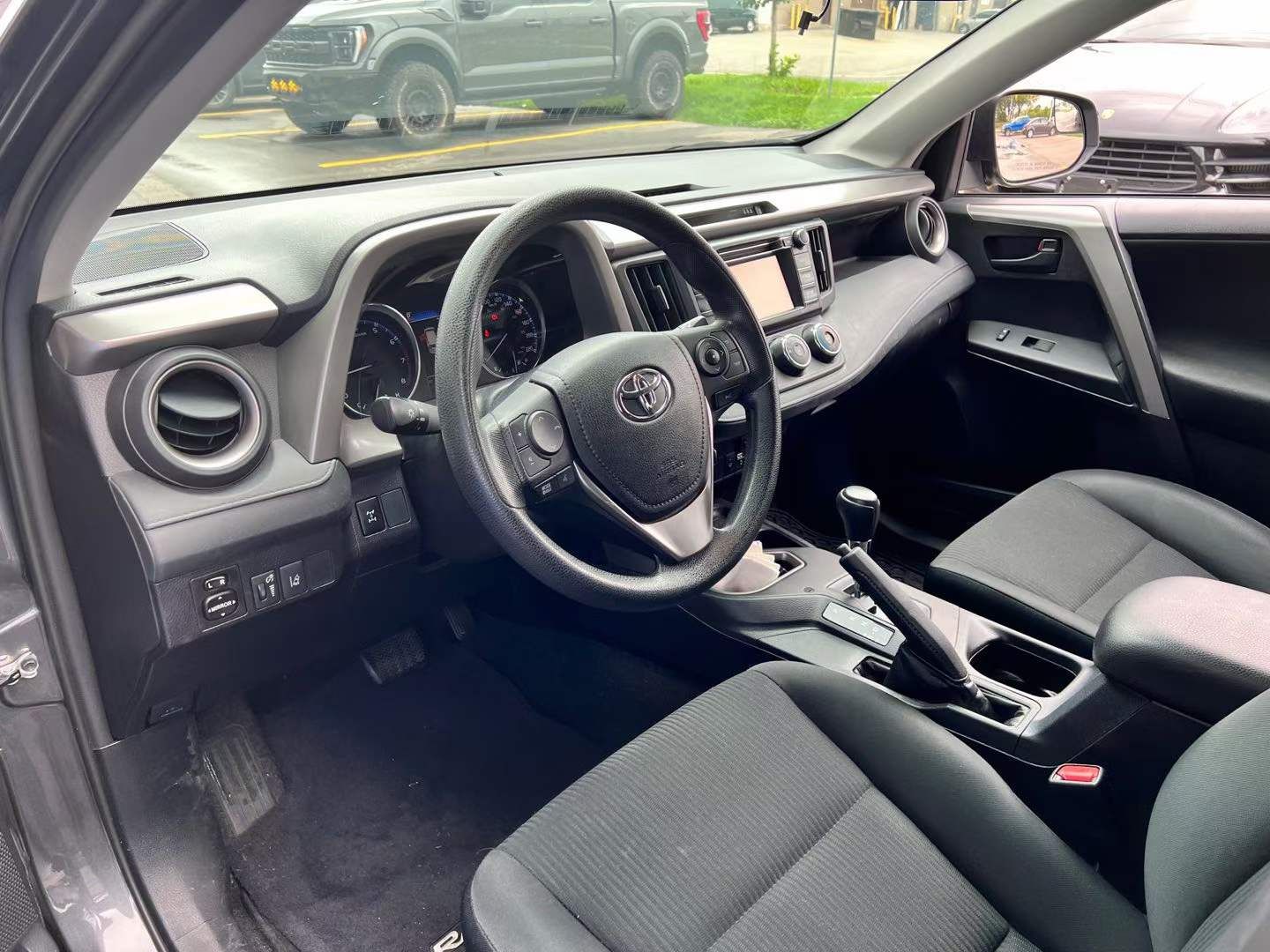 2018 Toyota RAV4 LE AWD - INFOCAR - Toronto Auto Trading Platform